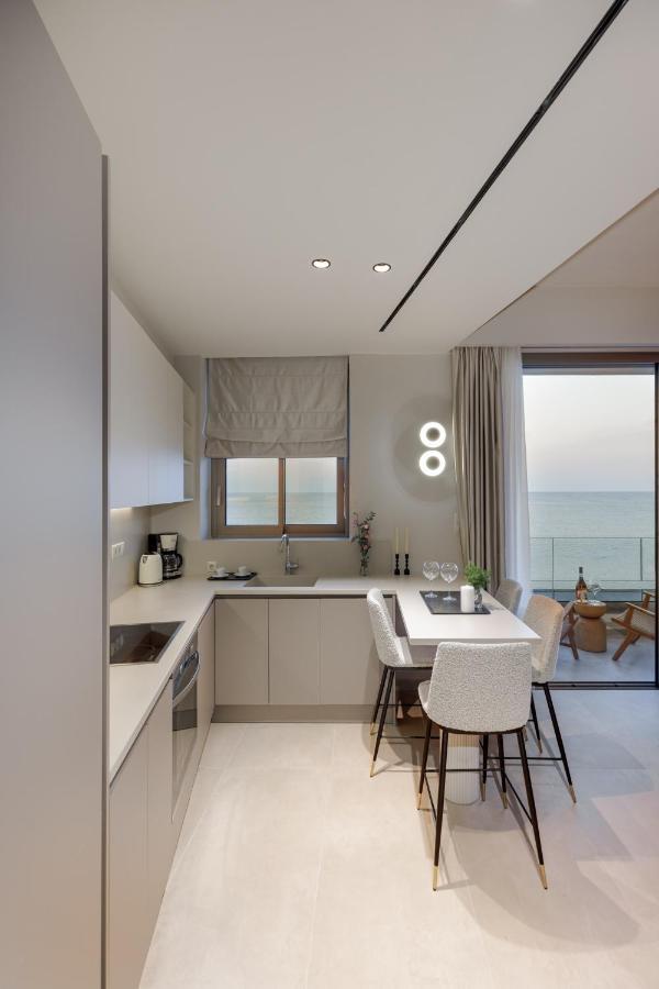 Kales Sea View Suites Ierápetra Exterior foto